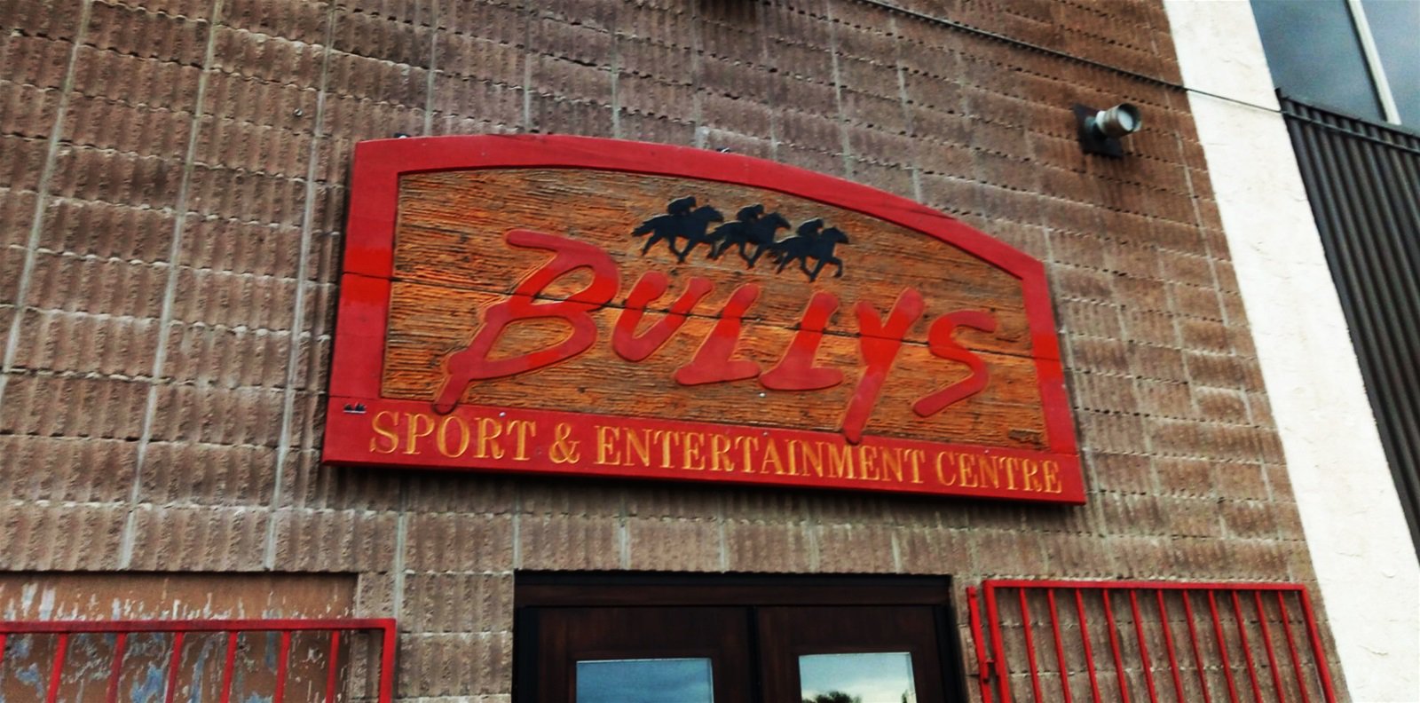 Bully's Sports & Entertainment