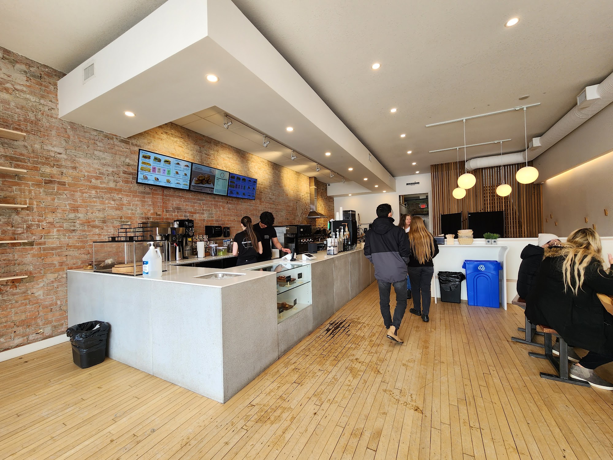 Frank's Redwood Specialty Waffles & Cafe